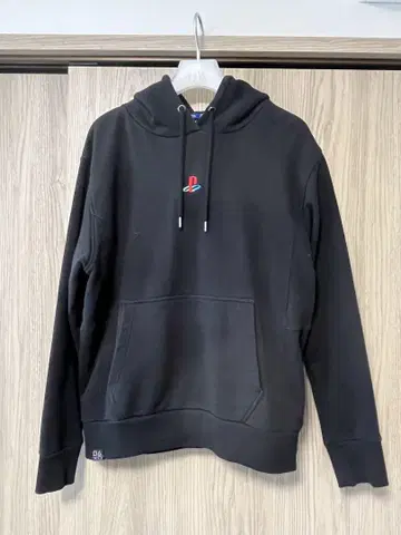 플레이스테이션 블랙 후드티