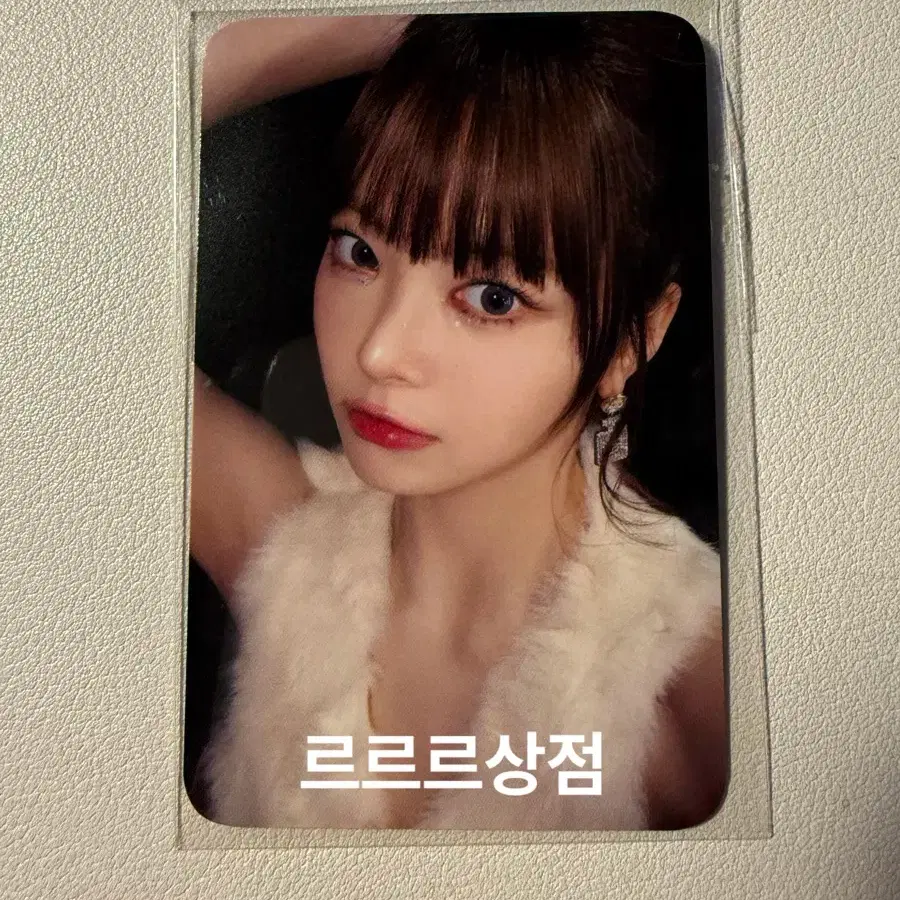 LE SSERAFIM | 르세라핌 Le Sserafim Hot Music Korea pre-order