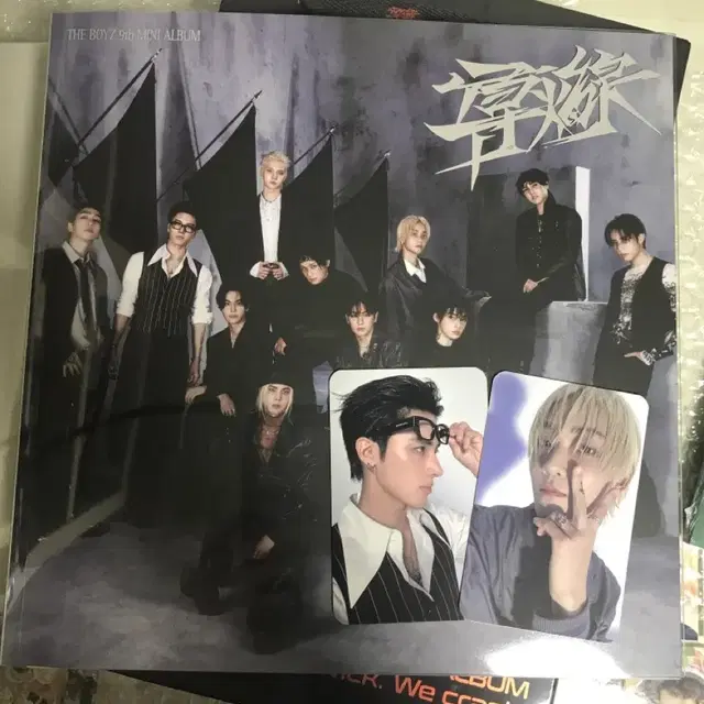 더보이즈앨범및포카싸게팝니다!