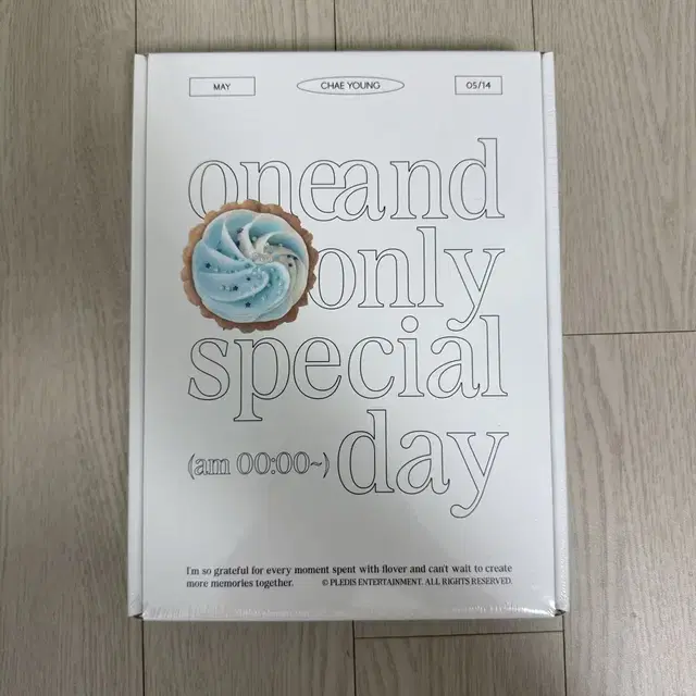 프로미스나인 이채영 생일박스 미개봉