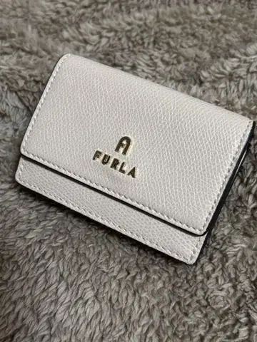 훌라 3단 폴더형 지갑 컴팩트 지갑 FURLA 컨디션 최상