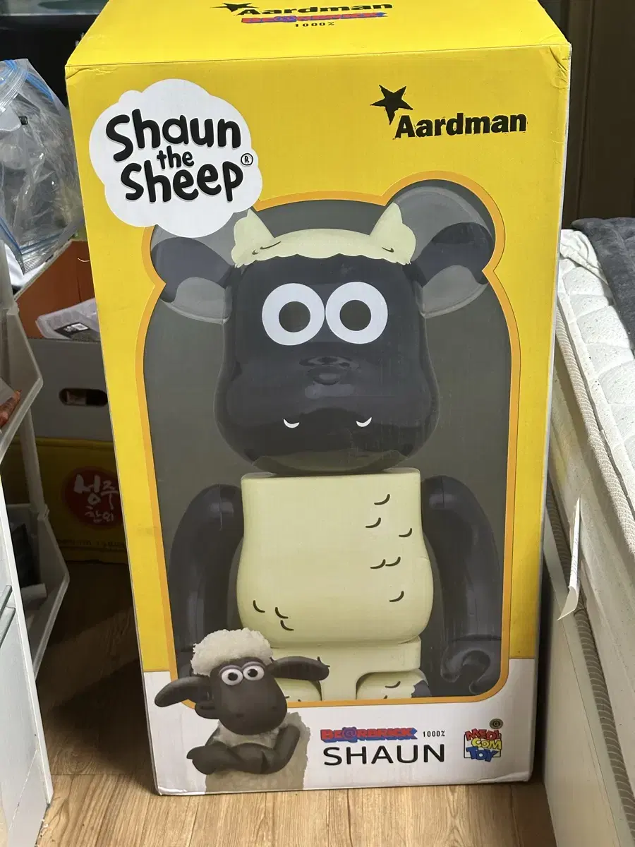 Be@rbrick Shaun the Sheep 1000%
