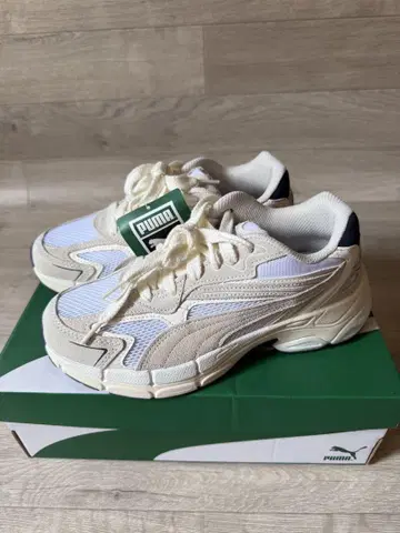 (미사용 새상품) PUMA TEVERIS NITRO 스니커즈 24.5cm
