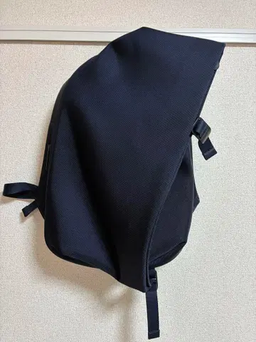 Cote&Ciel 코트 에시엘 네이비 백팩