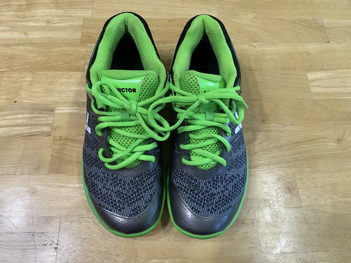 Victor badminton shoes S81-CG size 250