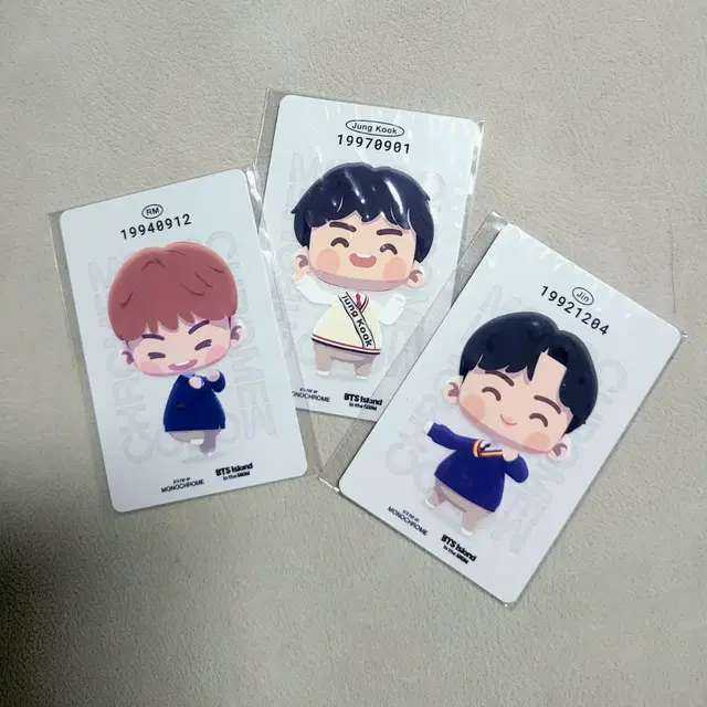 방탄 모노크롬 인더섬 포카 미개봉 쿠폰 석진 정국 남준 알엠