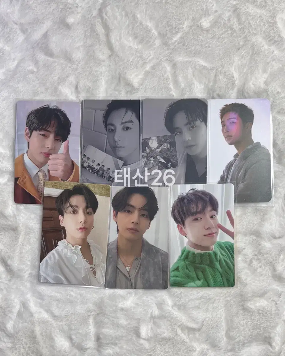 방탄 포카 일괄양도 남준알엠진석진윤기슈가호석제이홉지민태형뷔정국 bts v