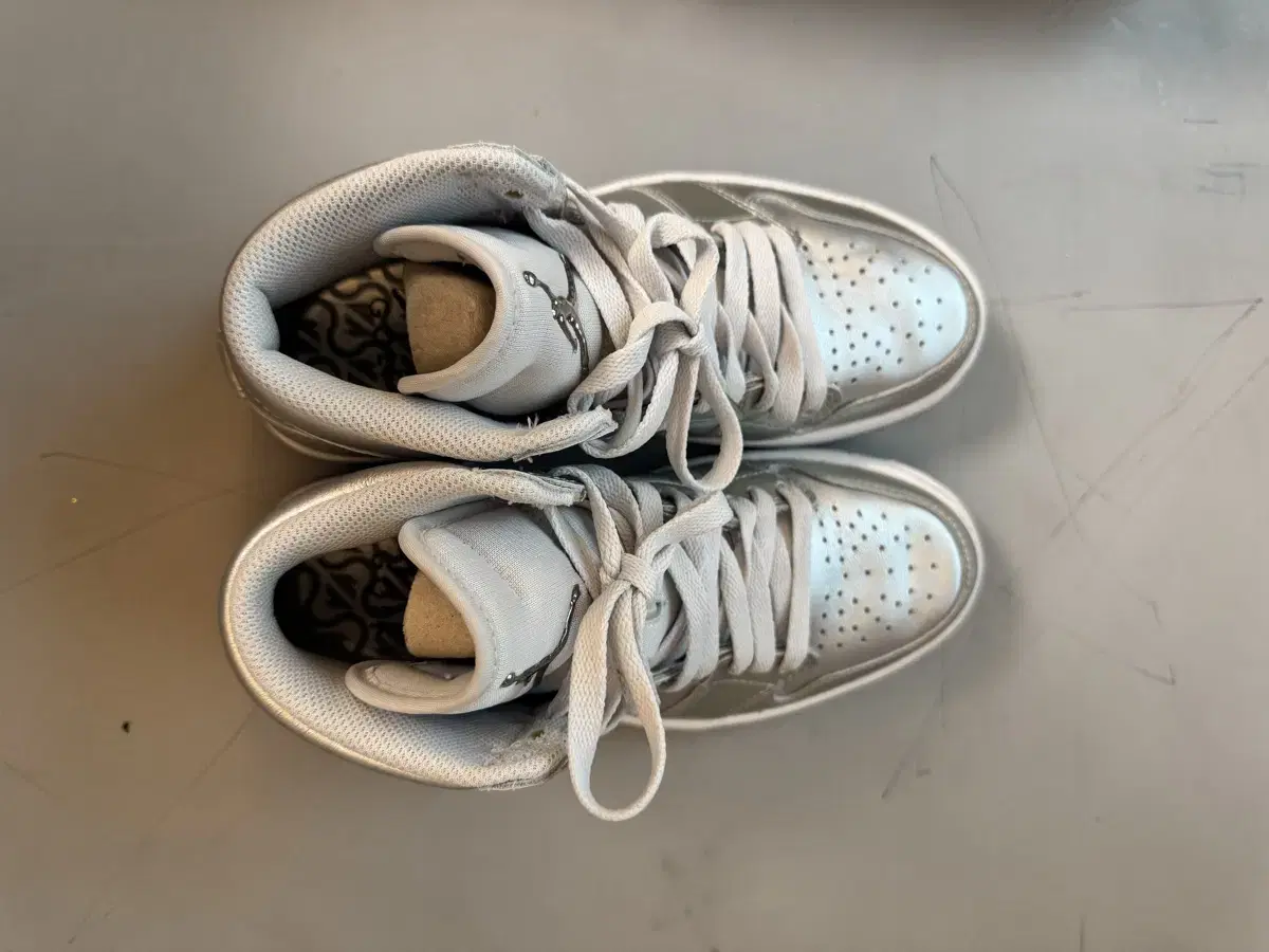 Jordan 1 High G NRG Silver 235 (worn twice on the driving range)