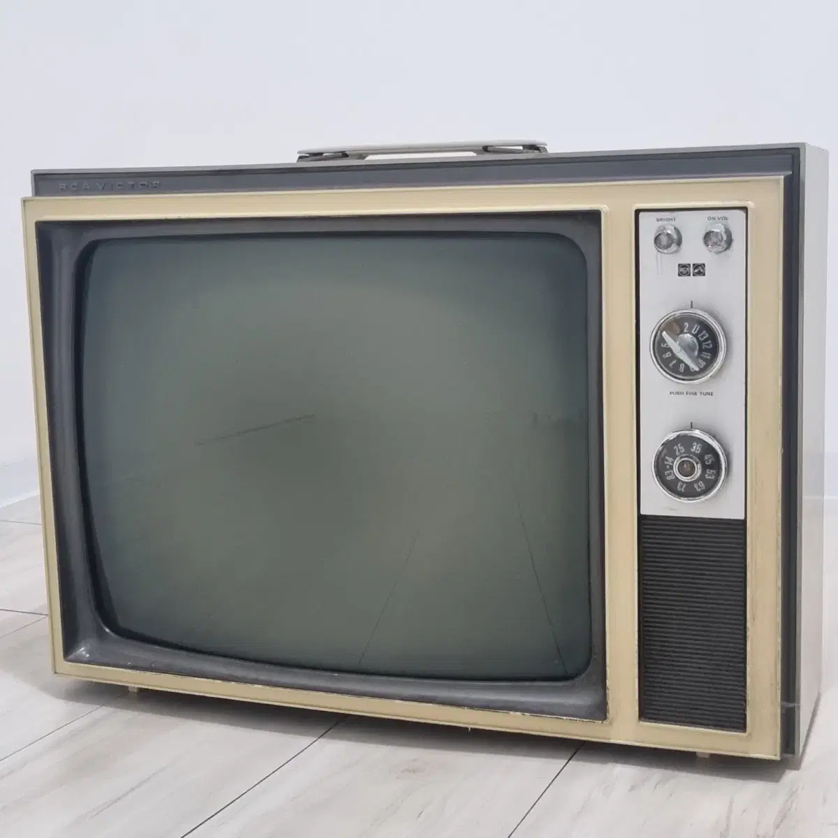 RCA 미국 TV (70~80년대 생산)