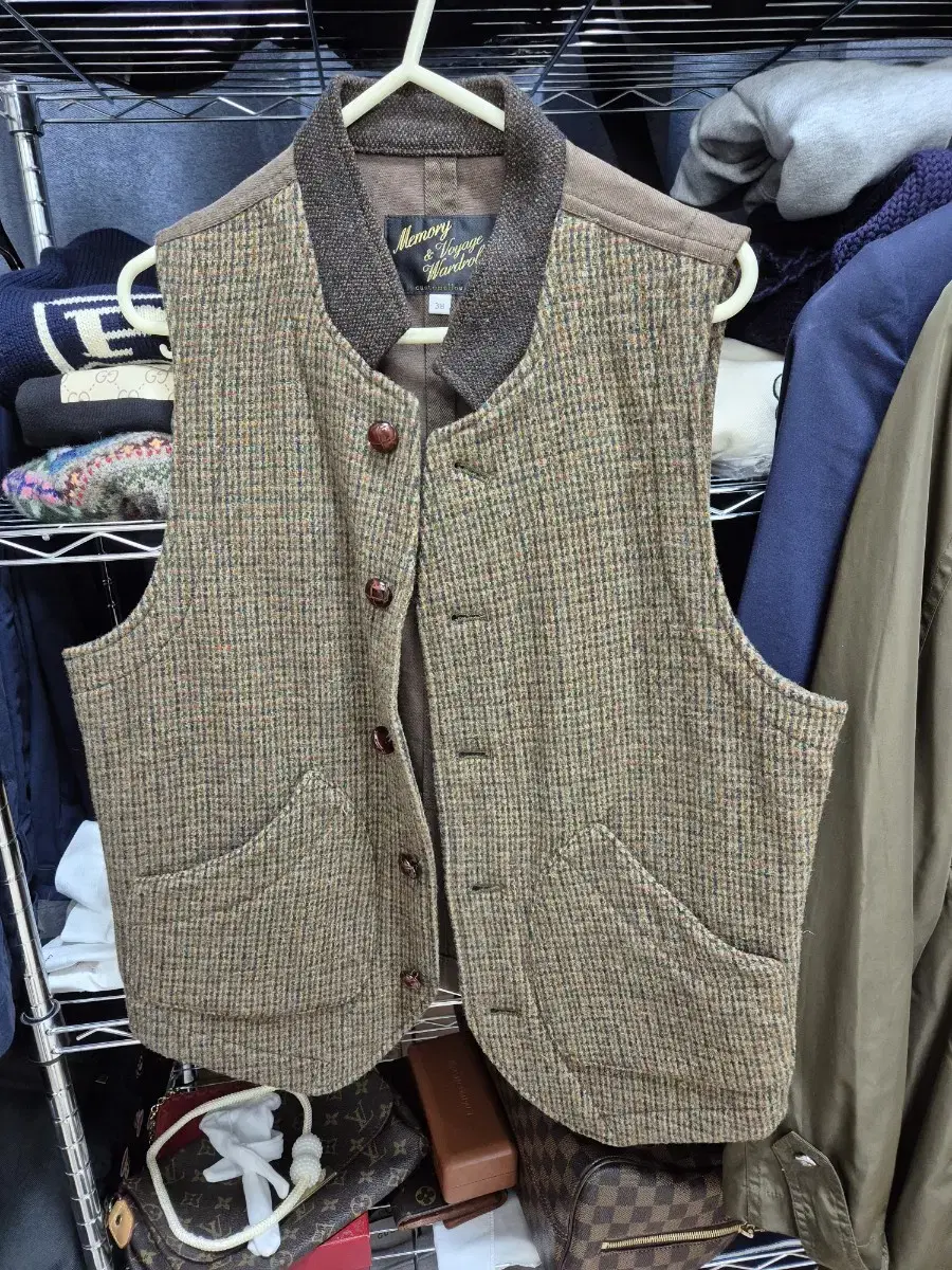 Customellow Vest
