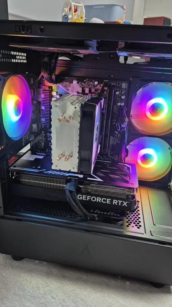 라이젠 9600x rtx 4070s super 컴퓨터 본체 신품 판매
