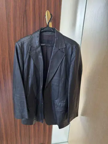 짙은 갈색 램 가죽 블레이저