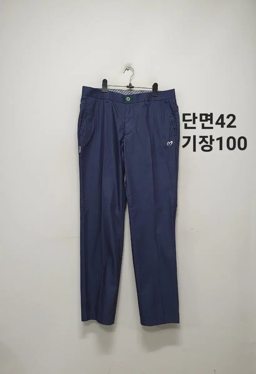 Masterbunnyedition Men's Pants
