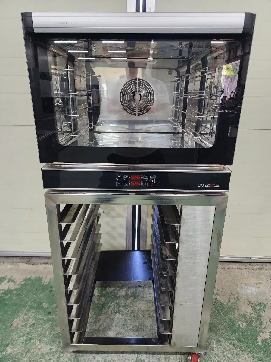 Universal convection oven 4-tray baking oven for sale