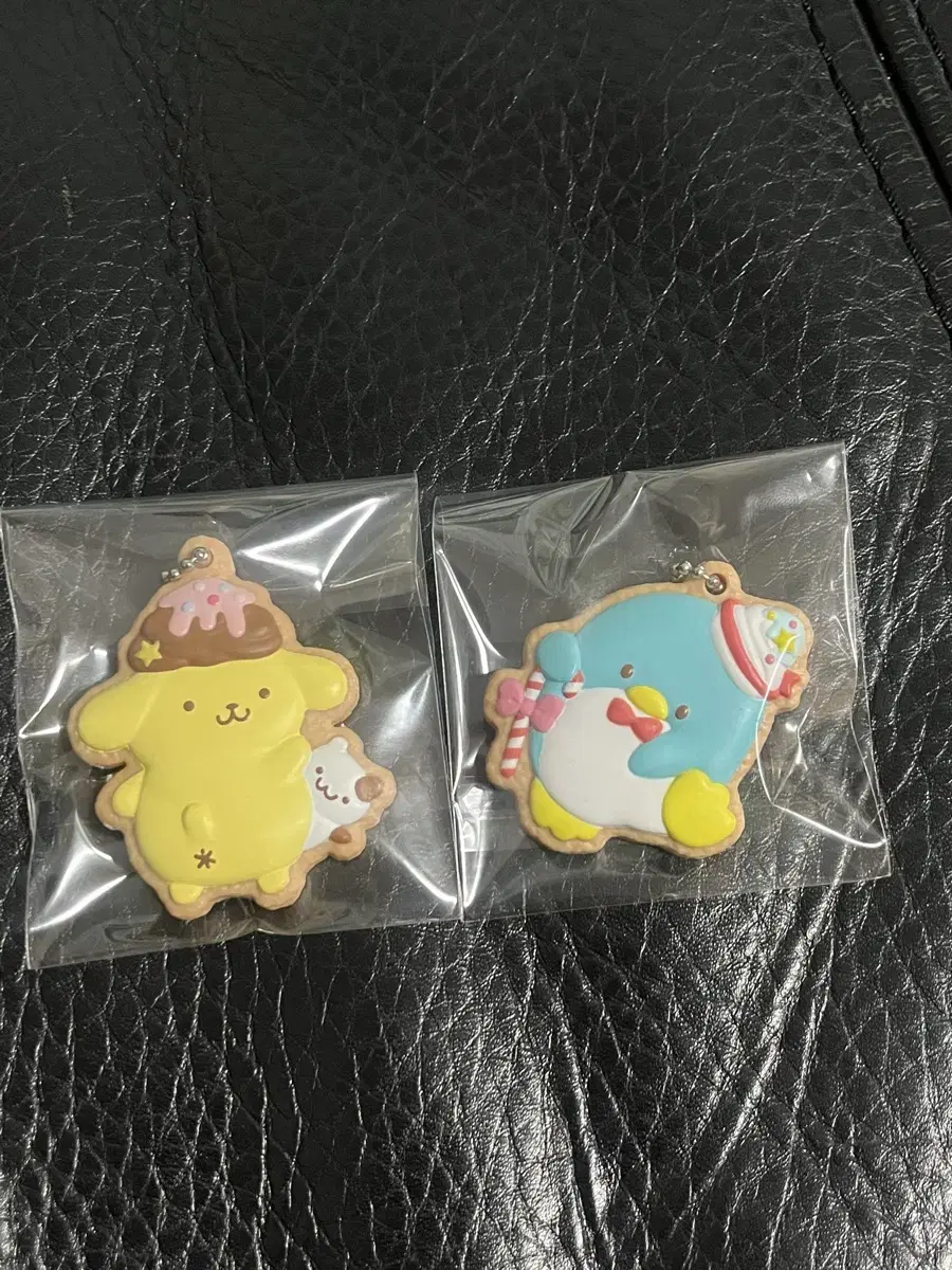 산리오 폼폼푸린 턱시도샘 키링