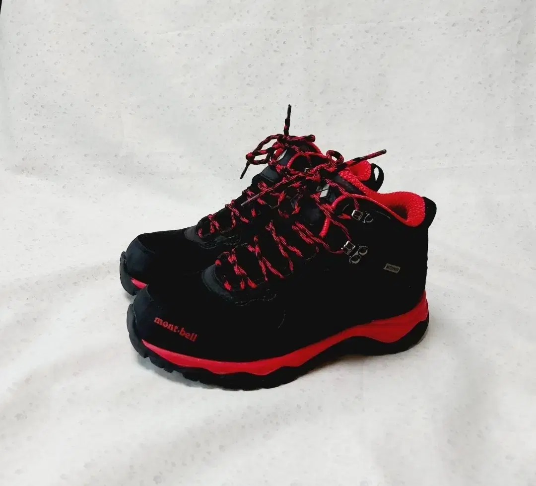 Popular Hiking Shoes 250 Montbell Famous Authentic Men's Women's Gore-Tex Leather 52