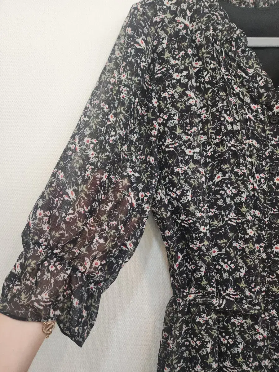 oaro Floral 5-Sleeve Onepiece / Size 77, Chest 105