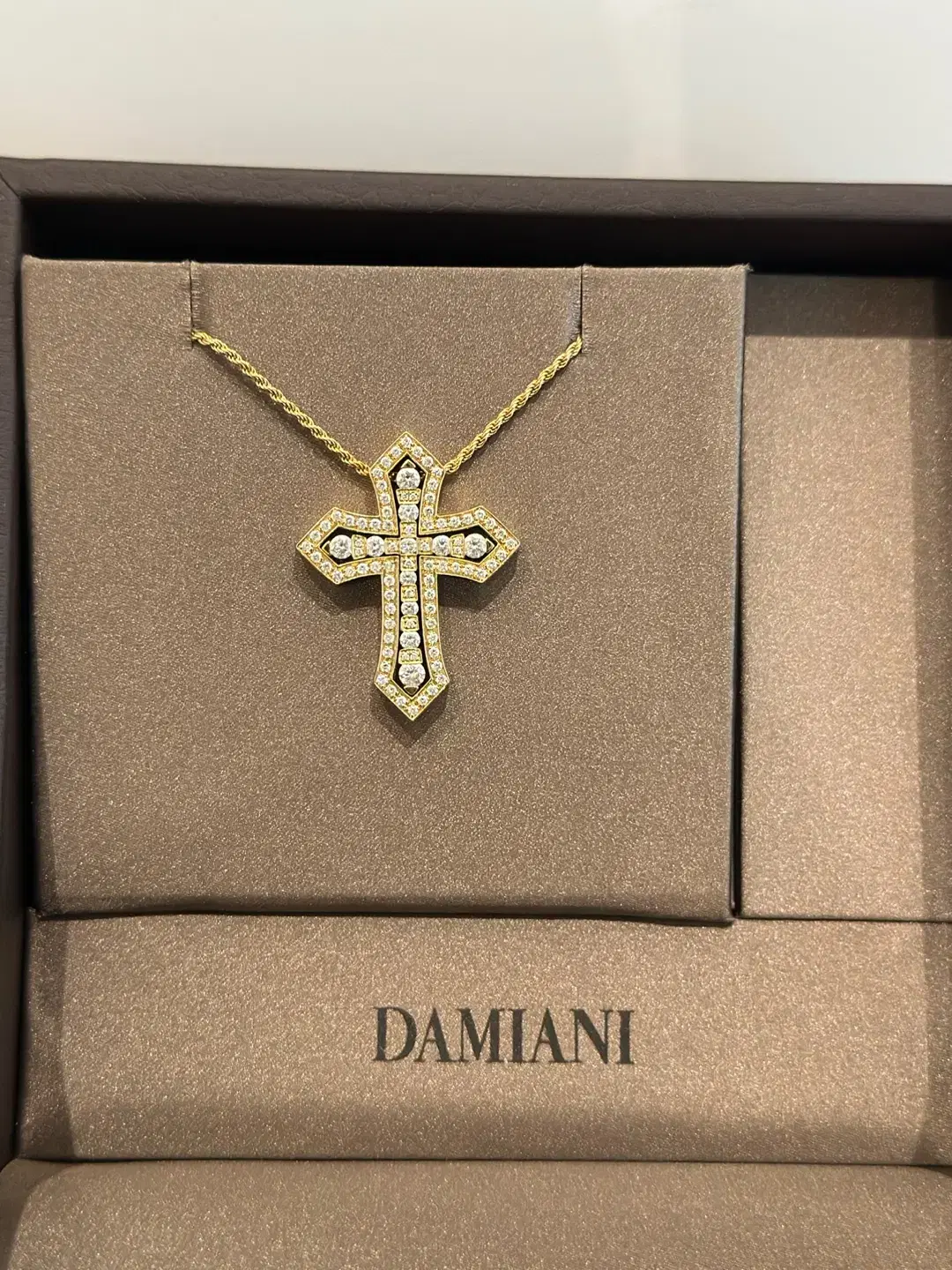 Selling Damiani belle epoque large size.