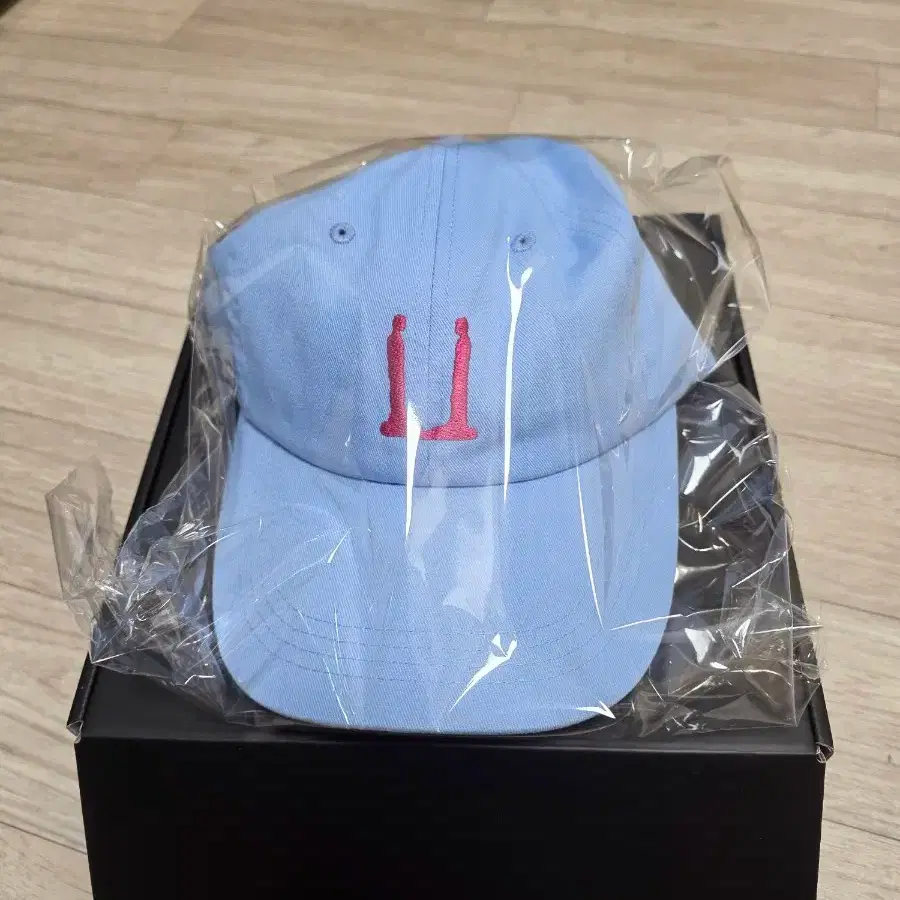 G-DRAGON | 지드래곤 GD Exhibition Hat (Sky Blue) on Bunjang