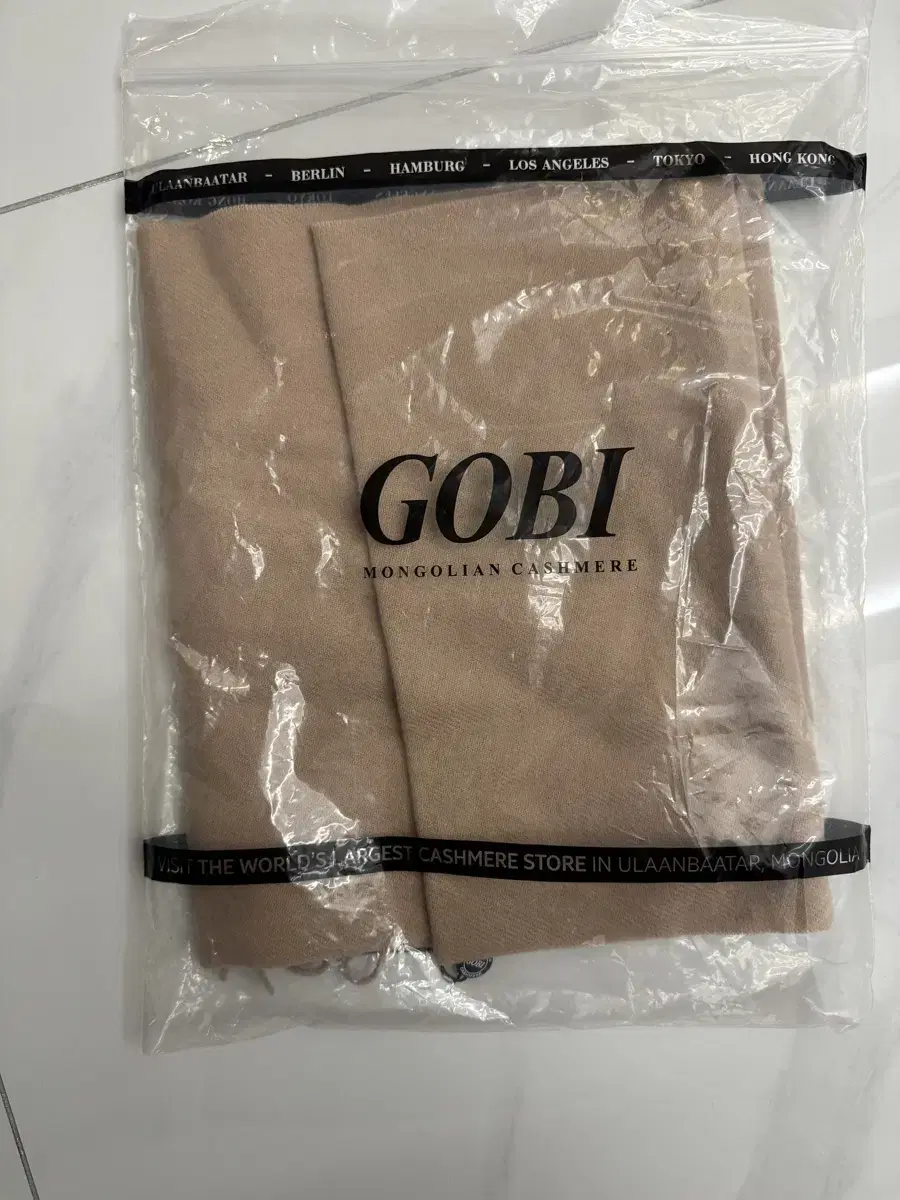 Gobi Cashmere Muffler Almond