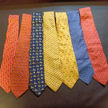 페라가모 5개 바니스 2개 넥타이 묶음 판매 7개 가격 인하