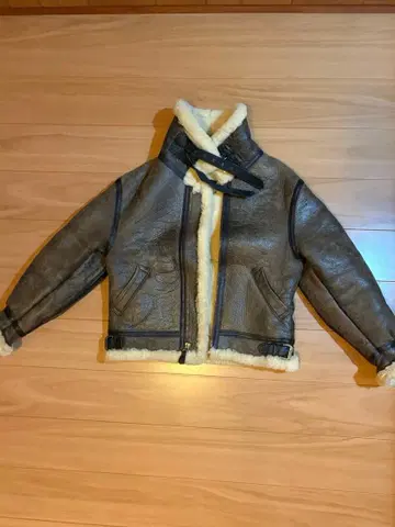 아비렉스 무스탕 자켓