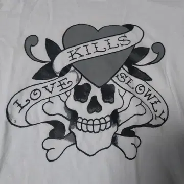 [주말 한정 할인] Ed Hardy 스컬 하트 티셔츠 L 사이즈