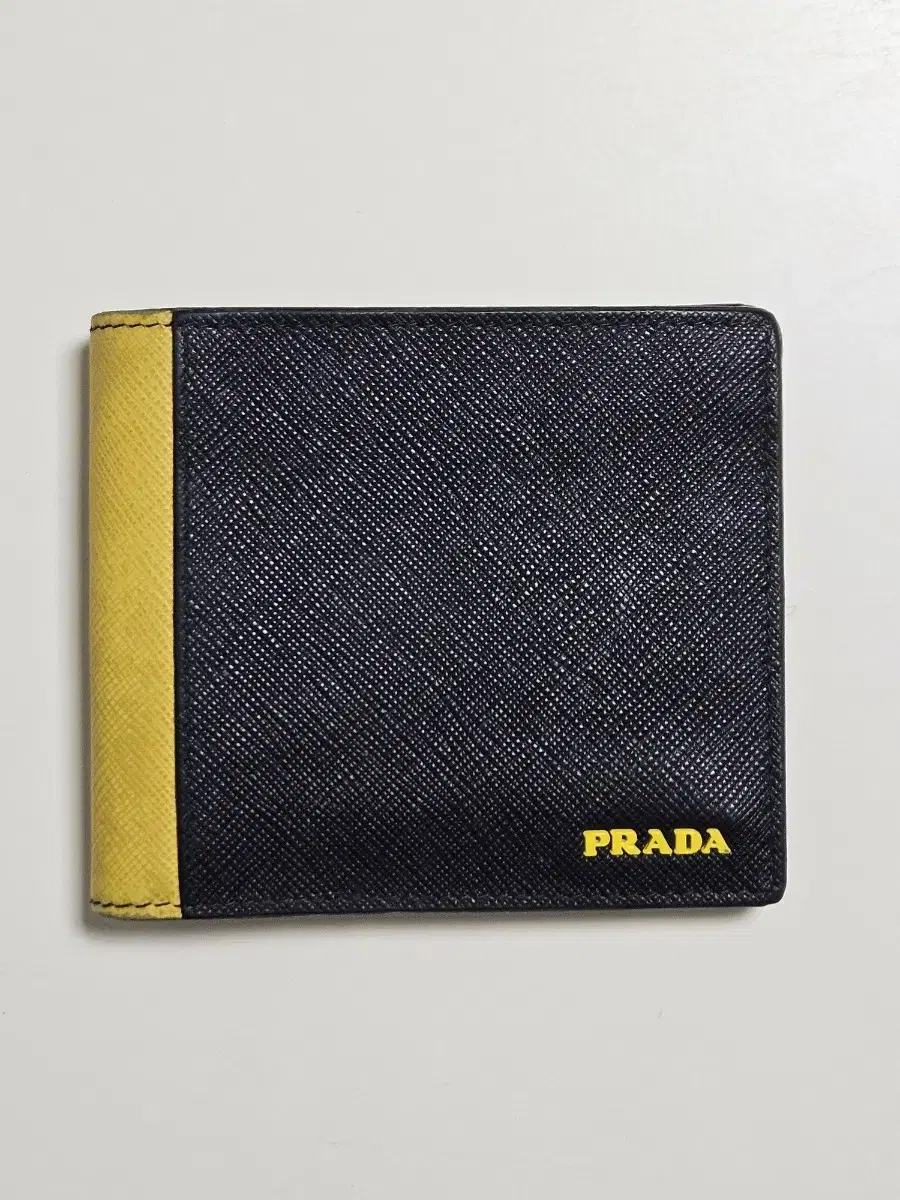 Prada Bifold Wallet 2MO513 2CEL F0C2P