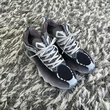 재가격 인하 WHITE MOUNTAINEERING 화이트 마운티니어링