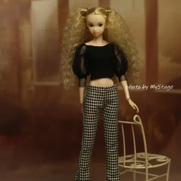 msdr-25-4805 블랙 오프숄더 넥 티셔츠와 팬츠 (모모코)