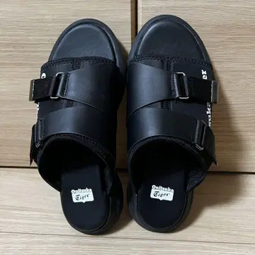 오니츠카타이거 샌들