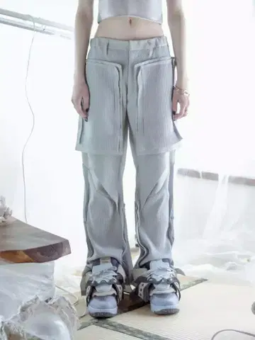 택 포함 BALMUNG 22ss 더블 슬릿 플레어 팬츠 그레이