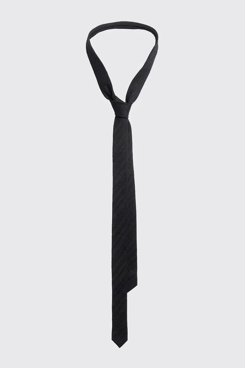 Hatchingroom Slim Tie Black Herringbone Stripe