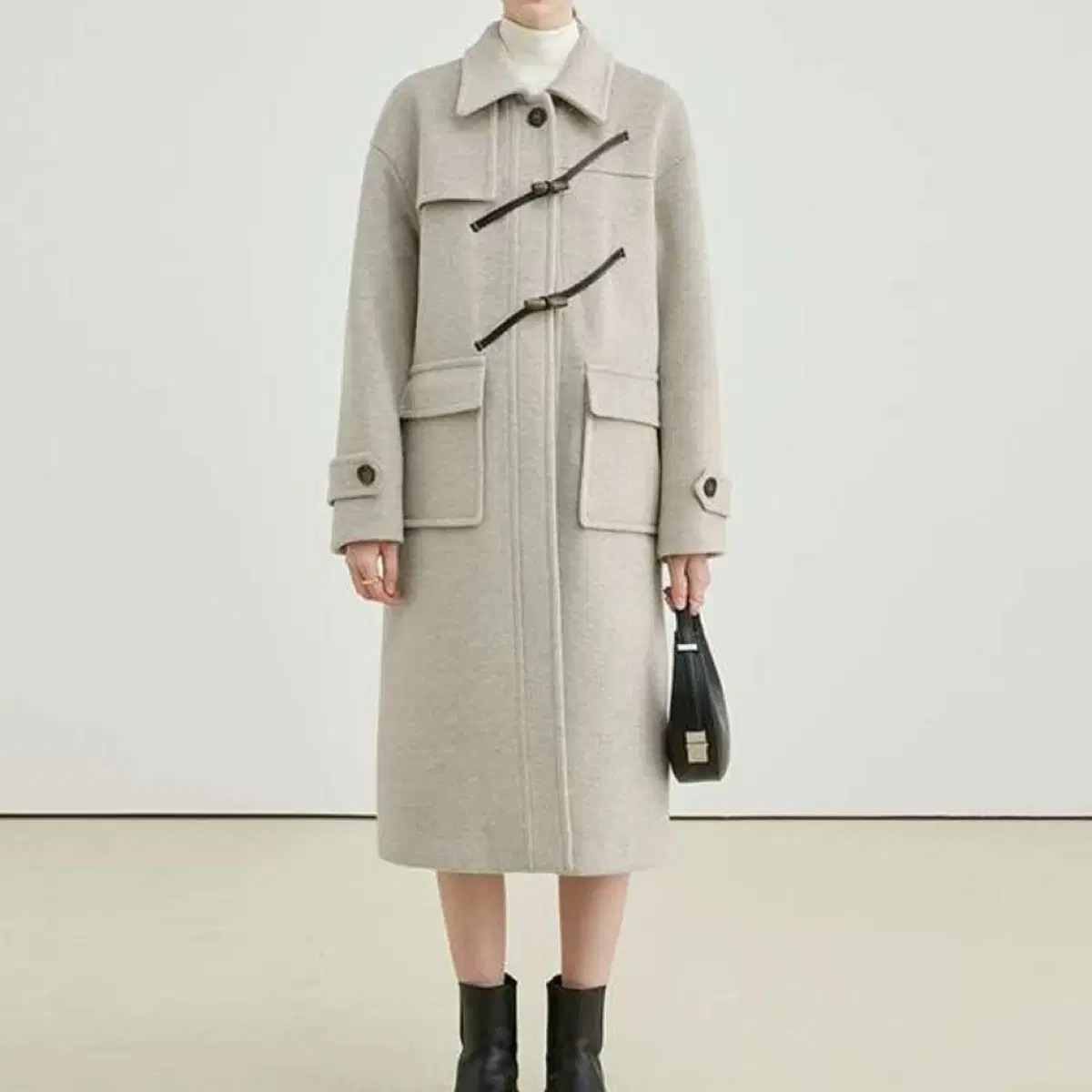 Overseas/Cost 100,000) Quick sale of high-end double wool coat with a unique design