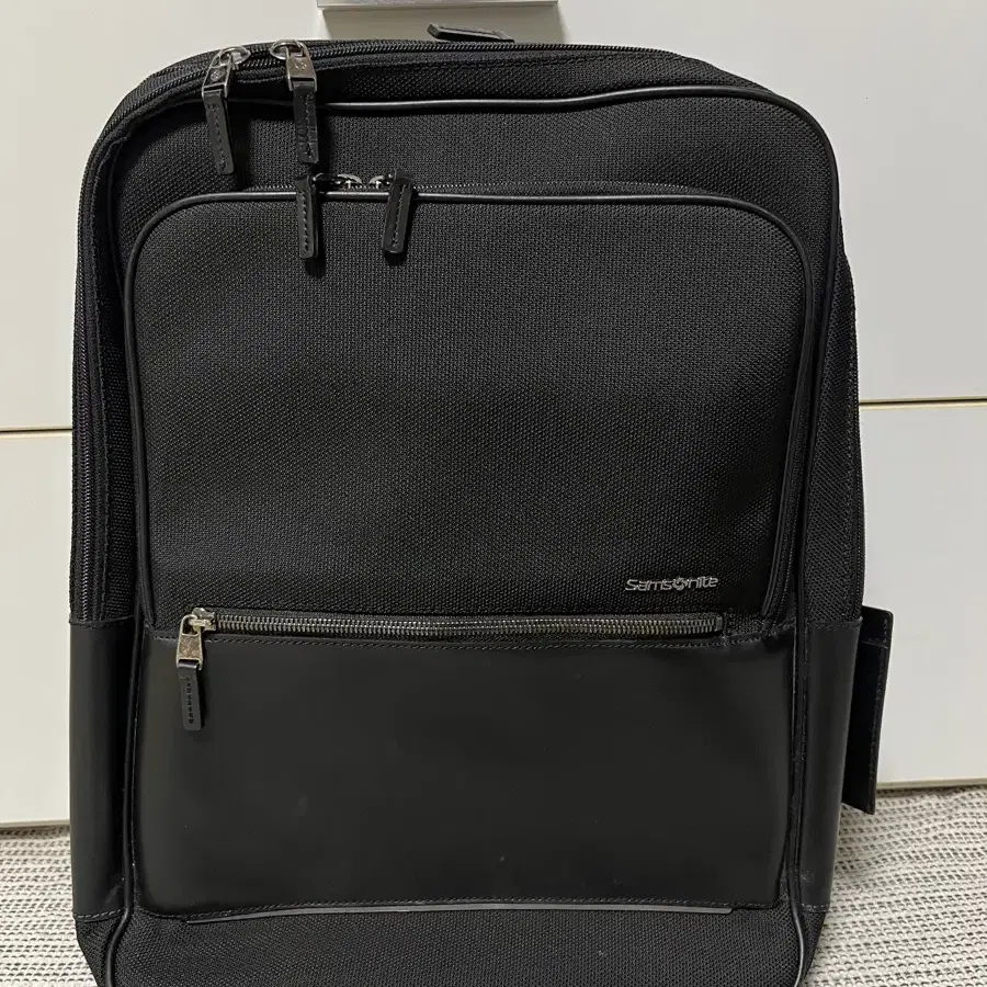 Samsonite BUTTEE Backpack BLACK QE609002 on Bunjang Global Site.