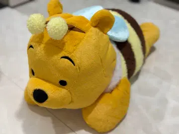 곰돌이 푸 누워 있는 슈퍼 라지 봉제 인형 꿀벌 Ver.