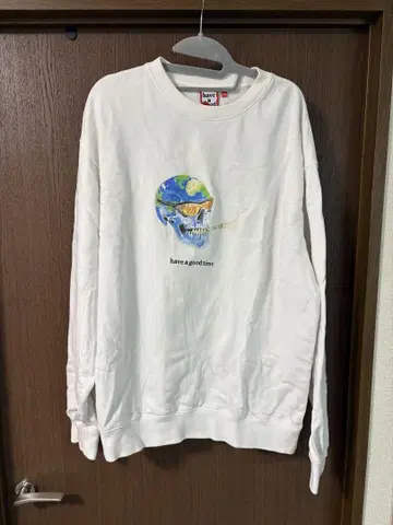 have a good time 트레이닝복