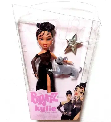 카일리 제너 BRATZ 드레스