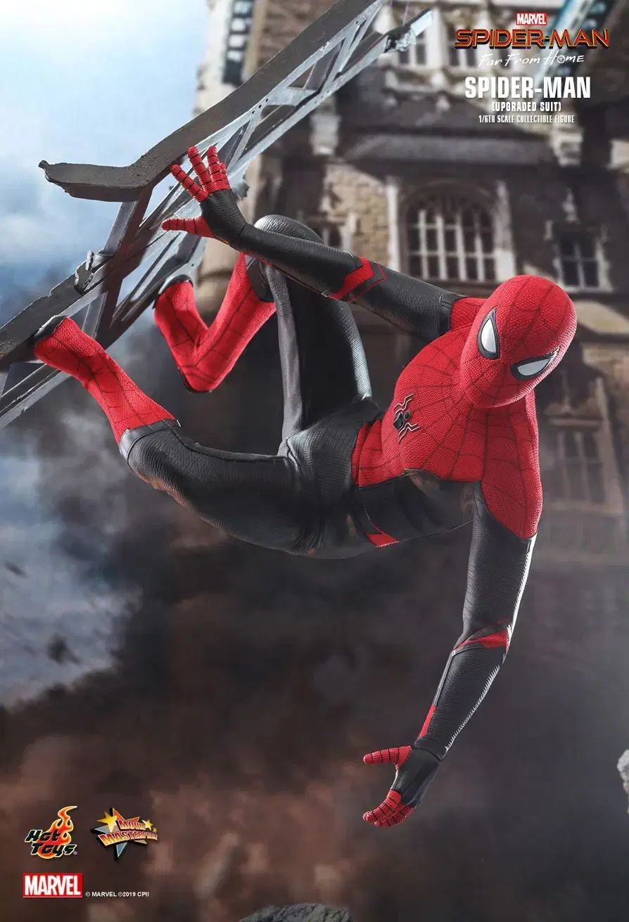 Hot Toys Spider-Man Upgraded Suit Version