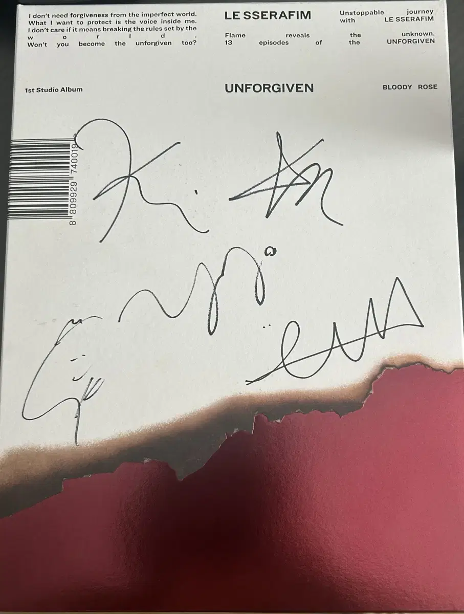 르세라핌 UNFORGIVEN 친필 싸인 앨범(비매)