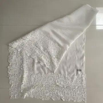 tricot 꼼데가르송 레이스 스톨