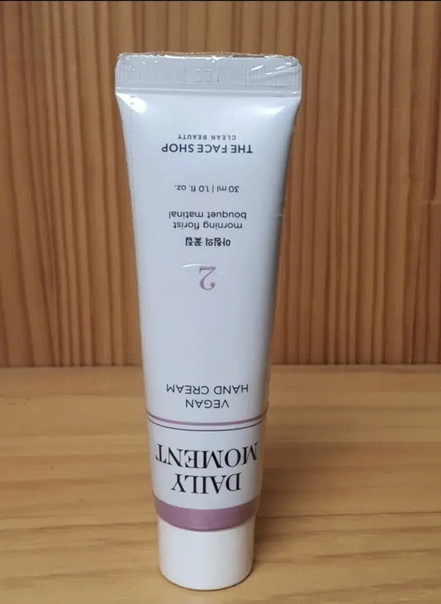 THEFACESHOP Daily Moment Hand Cream 30ml / 02 Morning Flower Shop