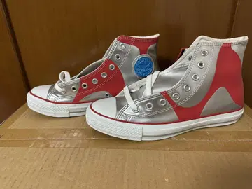 CONVERSE 울트라맨 스니커즈 실버/레드