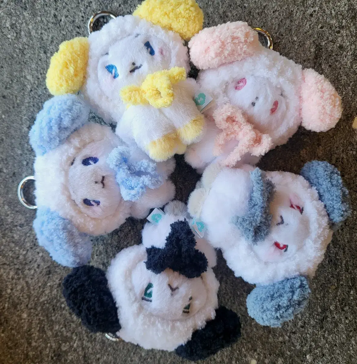 PLAVE) MeMeMiMu *Keyring* Dog Hat