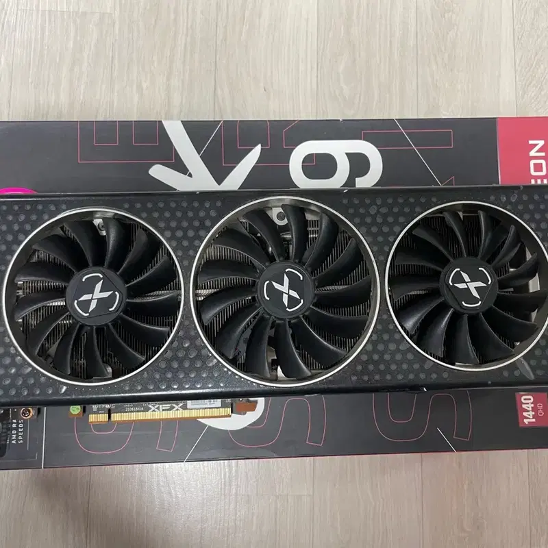 라데온 RX6700XT XFX 12GB