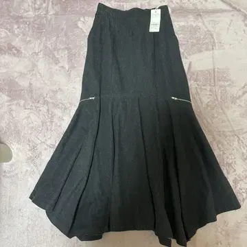 새상품 택 포함 리엔다 블랙 머메이드 스커트 사이드 지퍼