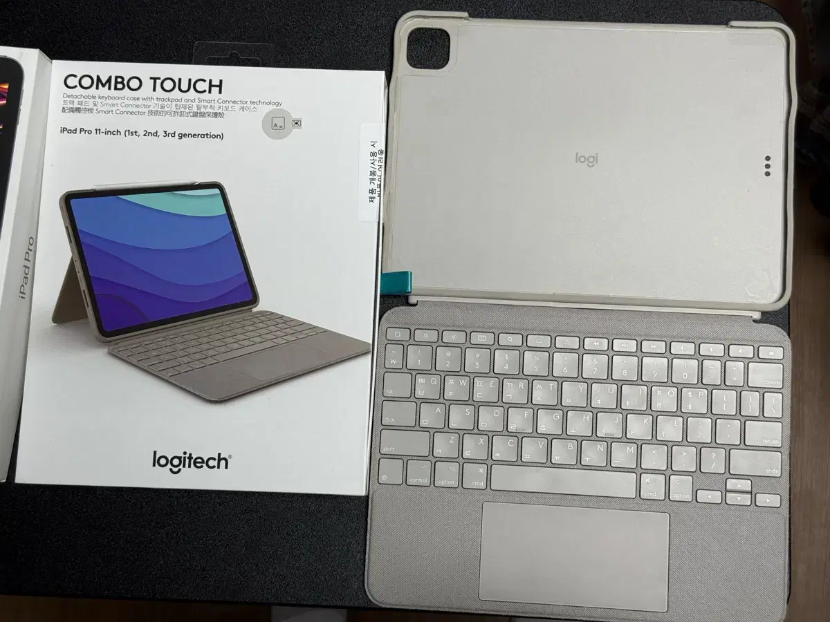 Logitech Combo Touch 11-inch 1st-4th generation