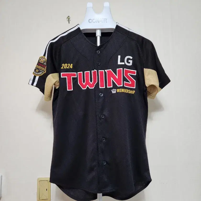 LG Twins 2024 Annual Membership Limited Edition Hong Chang-ki