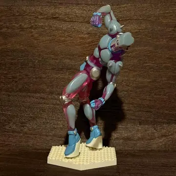 죠죠 피규어 제4부 크레이지 다이아몬드(클리어 타입) 박스 포함