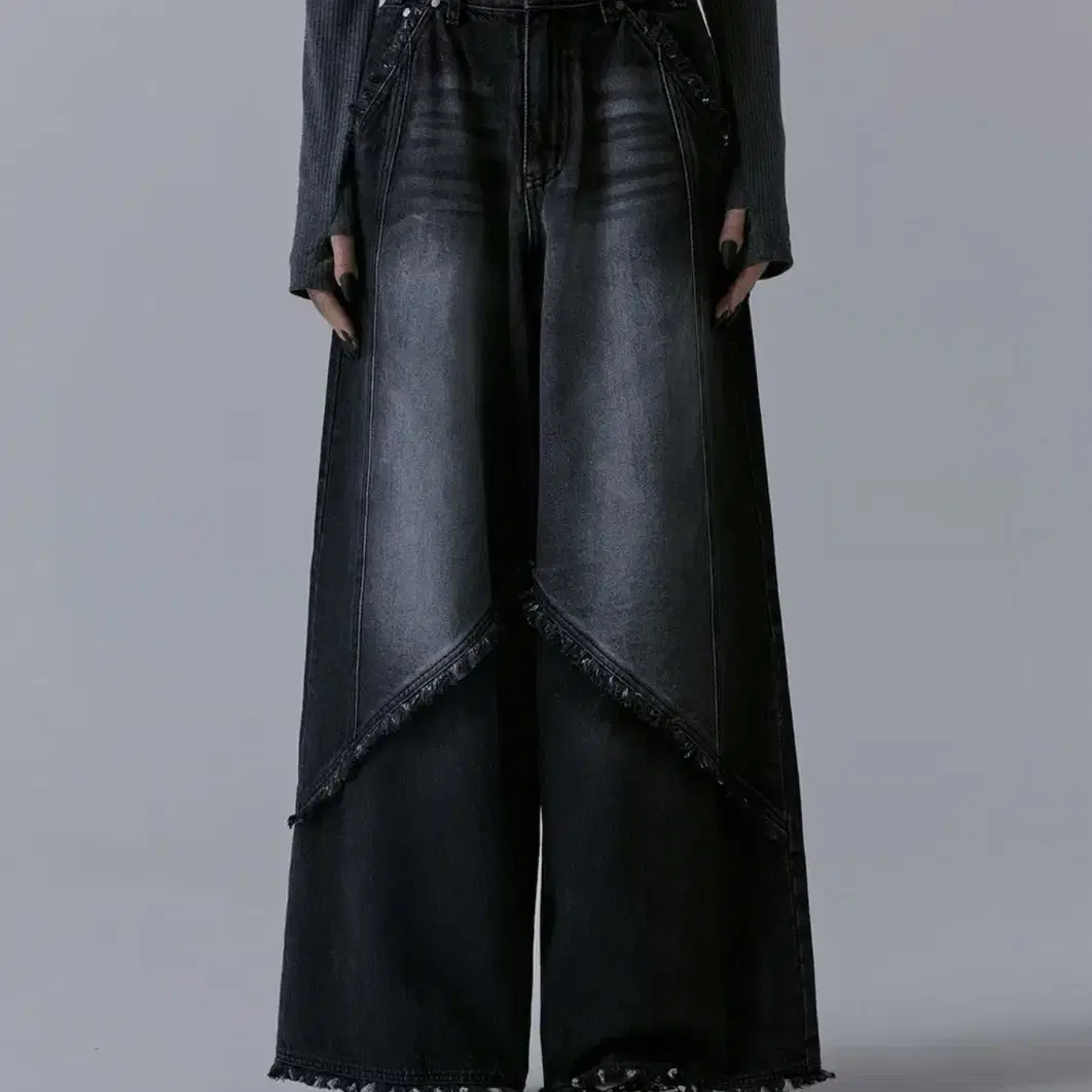 3) Trimming Bird Scratch Damage Denim Pants Black Original